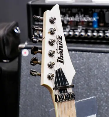 Ibanez Prestige RG652AHM - Antique White Blonde 2